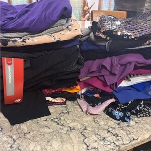 Stylish new and like new Women's small mixed lot 39 pieces